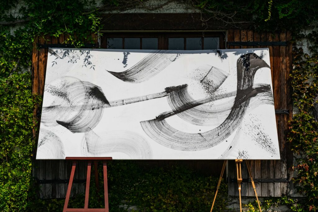 Floating State, large abstract Arabic calligraphy painting in ink on canvas by Wawi Abdel Kader, view 2